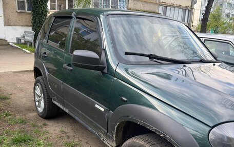 Chevrolet Niva I рестайлинг, 2011 год, 500 000 рублей, 2 фотография