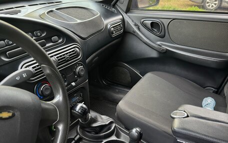 Chevrolet Niva I рестайлинг, 2011 год, 500 000 рублей, 6 фотография