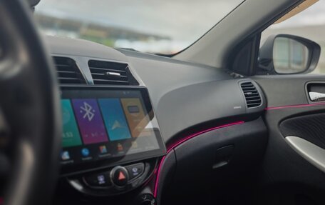 Hyundai Solaris II рестайлинг, 2012 год, 830 000 рублей, 20 фотография