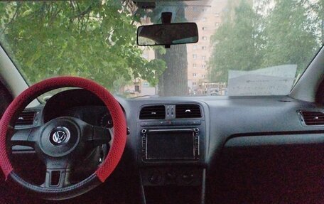 Volkswagen Polo VI (EU Market), 2012 год, 880 000 рублей, 3 фотография