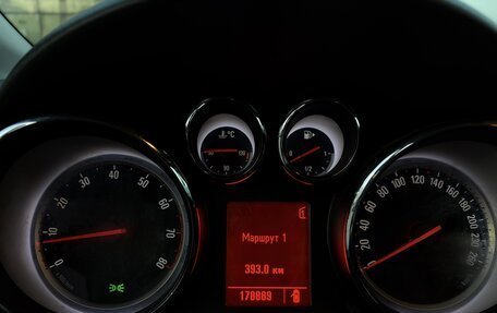 Opel Astra J, 2010 год, 690 000 рублей, 12 фотография