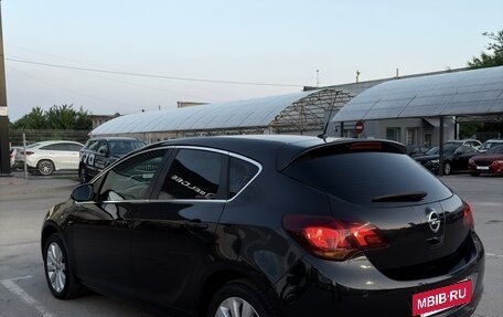 Opel Astra J, 2010 год, 690 000 рублей, 9 фотография