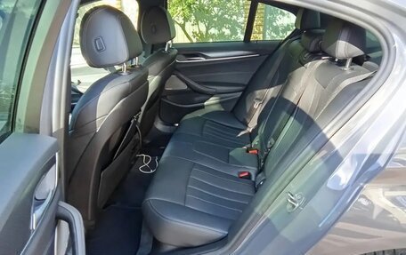 BMW 5 серия, 2021 год, 5 600 000 рублей, 3 фотография