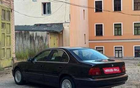 BMW 5 серия, 1998 год, 800 000 рублей, 3 фотография