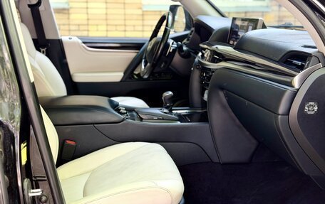 Lexus LX III, 2016 год, 5 317 000 рублей, 10 фотография