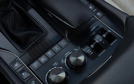 Lexus LX III, 2016 год, 5 317 000 рублей, 19 фотография