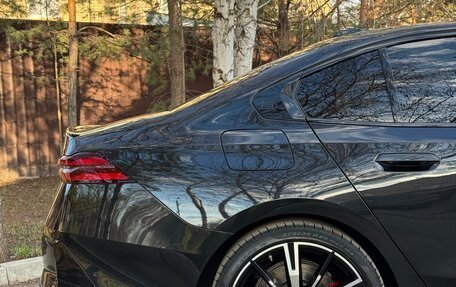 BMW 5 серия, 2024 год, 7 900 000 рублей, 14 фотография