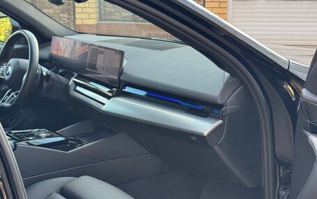 BMW 5 серия, 2024 год, 7 900 000 рублей, 26 фотография