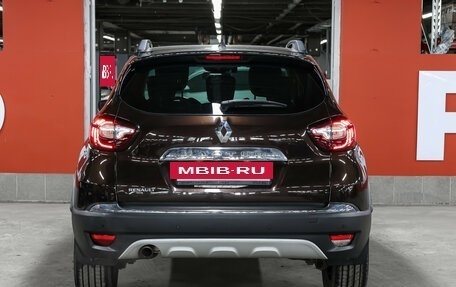 Renault Kaptur I рестайлинг, 2018 год, 1 398 000 рублей, 6 фотография