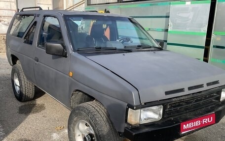 Nissan Terrano II рестайлинг, 1988 год, 320 000 рублей, 1 фотография