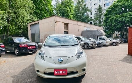 Nissan Leaf I, 2016 год, 900 000 рублей, 1 фотография