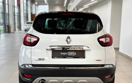 Renault Kaptur I рестайлинг, 2017 год, 1 730 000 рублей, 5 фотография