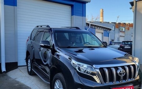 Toyota Land Cruiser Prado 150 рестайлинг 2, 2016 год, 4 050 000 рублей, 2 фотография