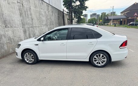 Volkswagen Polo VI (EU Market), 2018 год, 940 000 рублей, 2 фотография