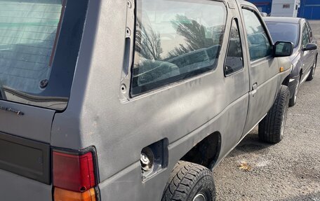 Nissan Terrano II рестайлинг, 1988 год, 320 000 рублей, 3 фотография