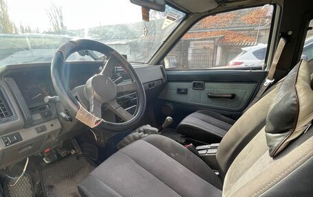 Nissan Terrano II рестайлинг, 1988 год, 320 000 рублей, 4 фотография