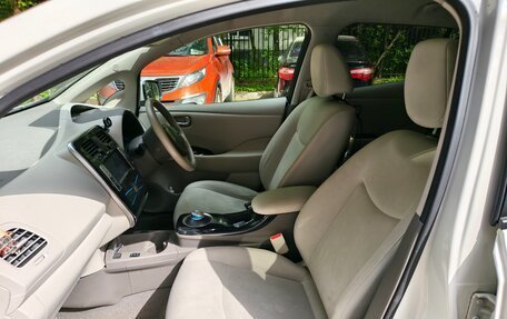 Nissan Leaf I, 2016 год, 900 000 рублей, 8 фотография