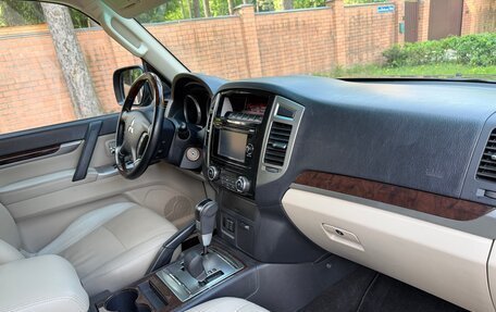 Mitsubishi Pajero IV, 2017 год, 2 400 000 рублей, 9 фотография