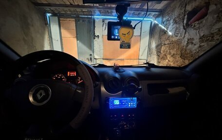 Renault Sandero I, 2012 год, 700 000 рублей, 7 фотография