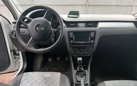 Skoda Rapid I, 2018 год, 850 000 рублей, 4 фотография