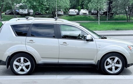 Mitsubishi Outlander III рестайлинг 3, 2008 год, 1 200 000 рублей, 5 фотография