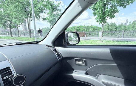 Mitsubishi Outlander III рестайлинг 3, 2008 год, 1 200 000 рублей, 27 фотография