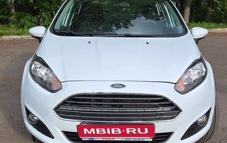 Ford Fiesta, 2015 год, 800 000 рублей, 1 фотография