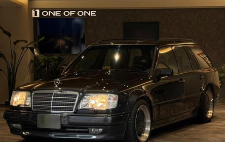 Mercedes-Benz E-Класс, 1995 год, 9 680 000 рублей, 1 фотография