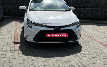 Toyota Corolla, 2019 год, 1 880 000 рублей, 2 фотография