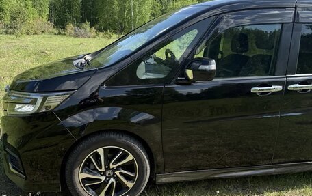 Honda Stepwgn IV, 2018 год, 2 313 313 рублей, 3 фотография