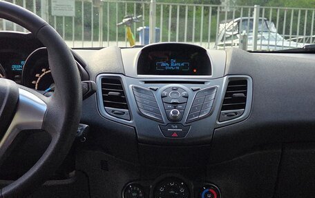 Ford Fiesta, 2015 год, 800 000 рублей, 27 фотография