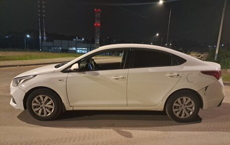 Hyundai Solaris II рестайлинг, 2019 год, 940 000 рублей, 5 фотография