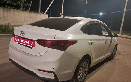 Hyundai Solaris II рестайлинг, 2019 год, 940 000 рублей, 3 фотография