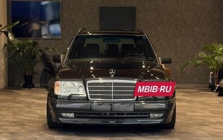 Mercedes-Benz E-Класс, 1995 год, 9 680 000 рублей, 2 фотография