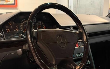 Mercedes-Benz E-Класс, 1995 год, 9 680 000 рублей, 6 фотография