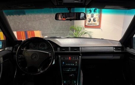 Mercedes-Benz E-Класс, 1995 год, 9 680 000 рублей, 7 фотография