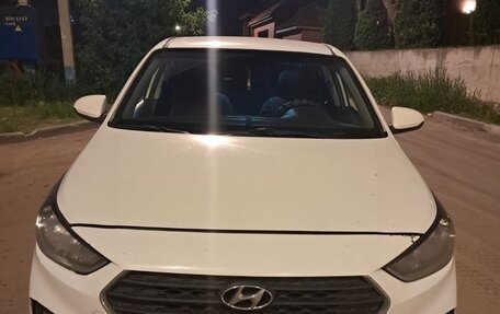 Hyundai Solaris II рестайлинг, 2019 год, 940 000 рублей, 8 фотография