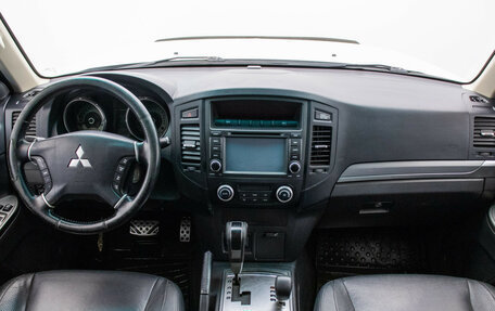 Mitsubishi Pajero IV, 2012 год, 1 800 000 рублей, 13 фотография