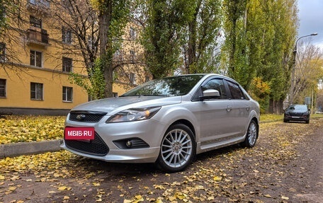 Ford Focus II рестайлинг, 2010 год, 880 000 рублей, 2 фотография