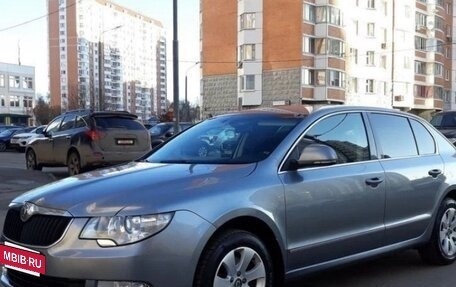 Skoda Superb III рестайлинг, 2013 год, 700 000 рублей, 3 фотография