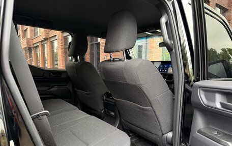 Toyota Land Cruiser Prado, 2024 год, 8 700 000 рублей, 15 фотография
