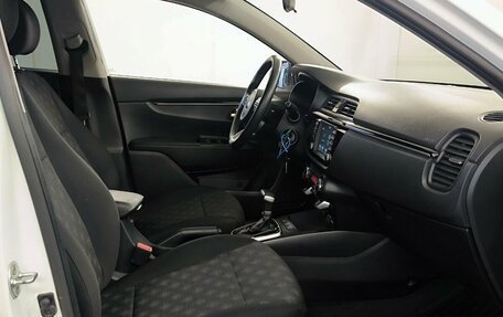 KIA Rio IV, 2019 год, 1 790 000 рублей, 14 фотография