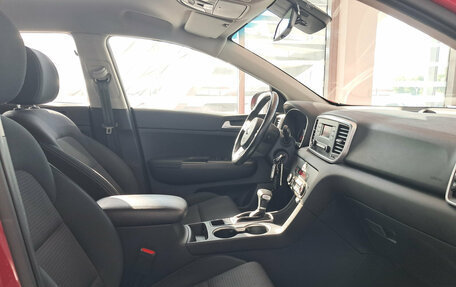 KIA Sportage IV рестайлинг, 2020 год, 2 350 000 рублей, 10 фотография