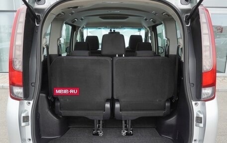 Toyota Noah III, 2014 год, 1 950 000 рублей, 22 фотография