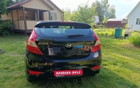 Hyundai Solaris II рестайлинг, 2014 год, 900 000 рублей, 5 фотография