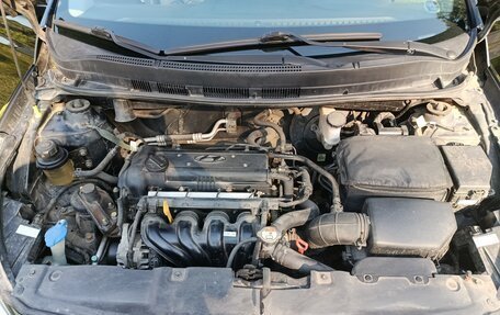 Hyundai Solaris II рестайлинг, 2014 год, 900 000 рублей, 7 фотография