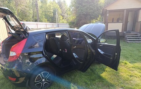 Hyundai Solaris II рестайлинг, 2014 год, 900 000 рублей, 10 фотография