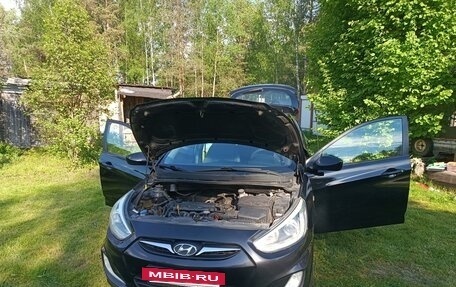 Hyundai Solaris II рестайлинг, 2014 год, 900 000 рублей, 6 фотография