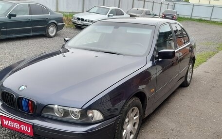 BMW 5 серия, 2001 год, 550 000 рублей, 1 фотография