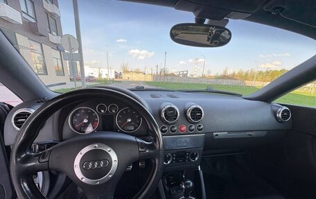 Audi TT, 2004 год, 790 000 рублей, 12 фотография
